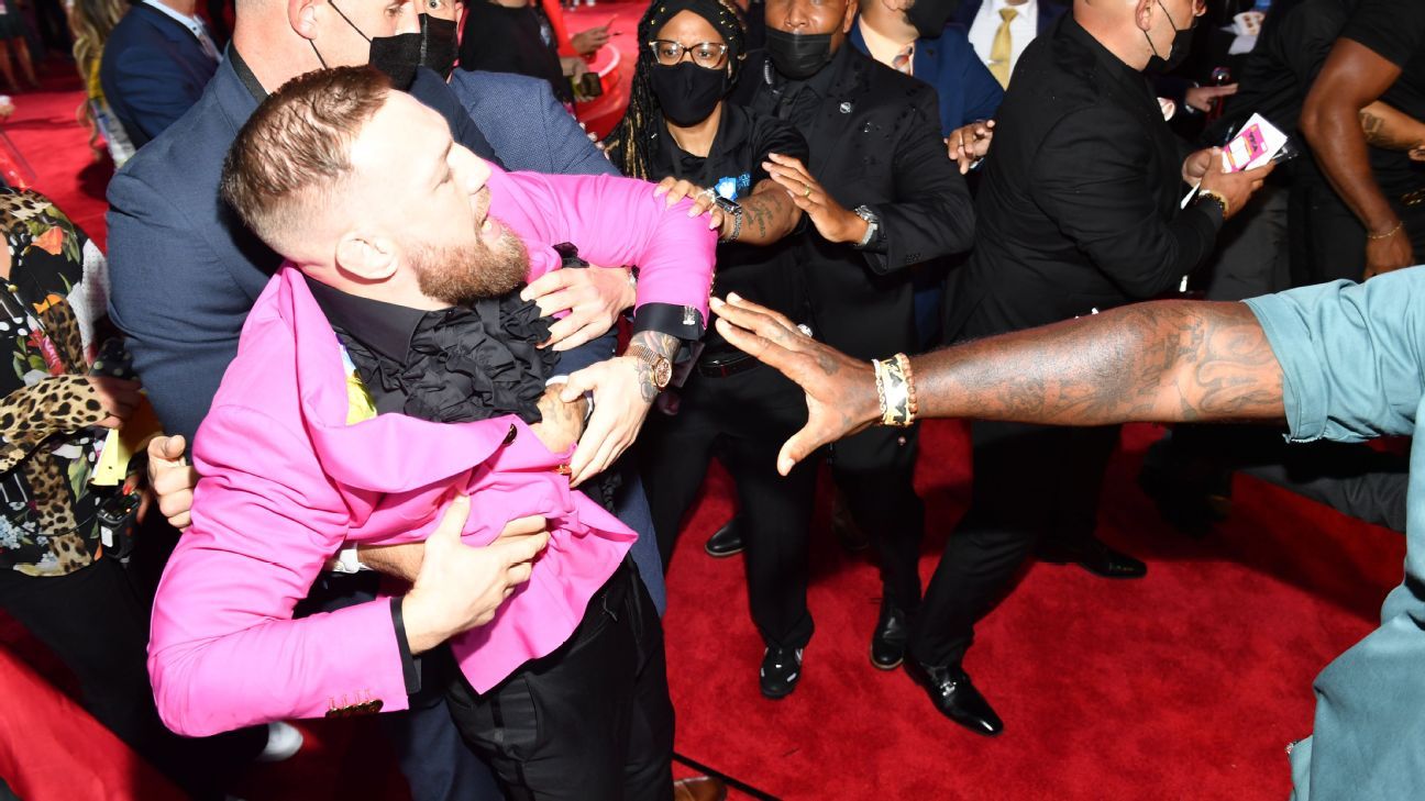 Conor McGregor fights Machine Gun Kelly at the MTV VMAs