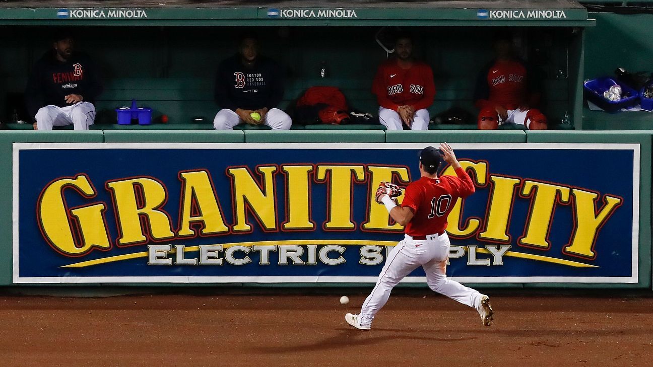 Red Sox jump on Rays miscues, win ALDS opener, 12-2