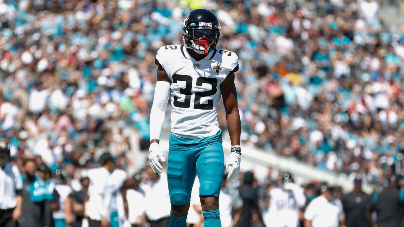 Jacksonville Jaguars cornerback Tyson Campbell (32) during an NFL football  game against the Denver Broncos at