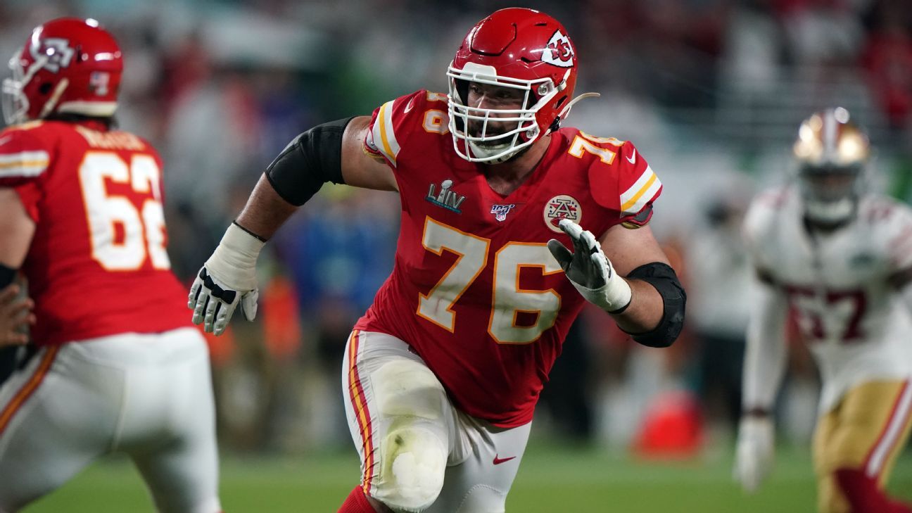 New York Jets acquire right guard Laurent Duvernay-Tardif in trade with Kansas City Chiefs