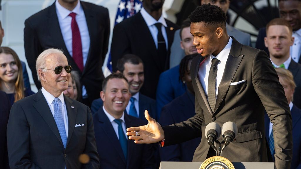 President Joe Biden welcomes NBA champion Milwaukee Bucks, praises team for achi..