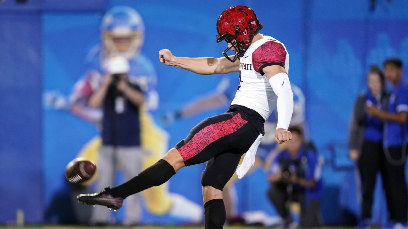 Why college football's must-see attraction is a punter from San