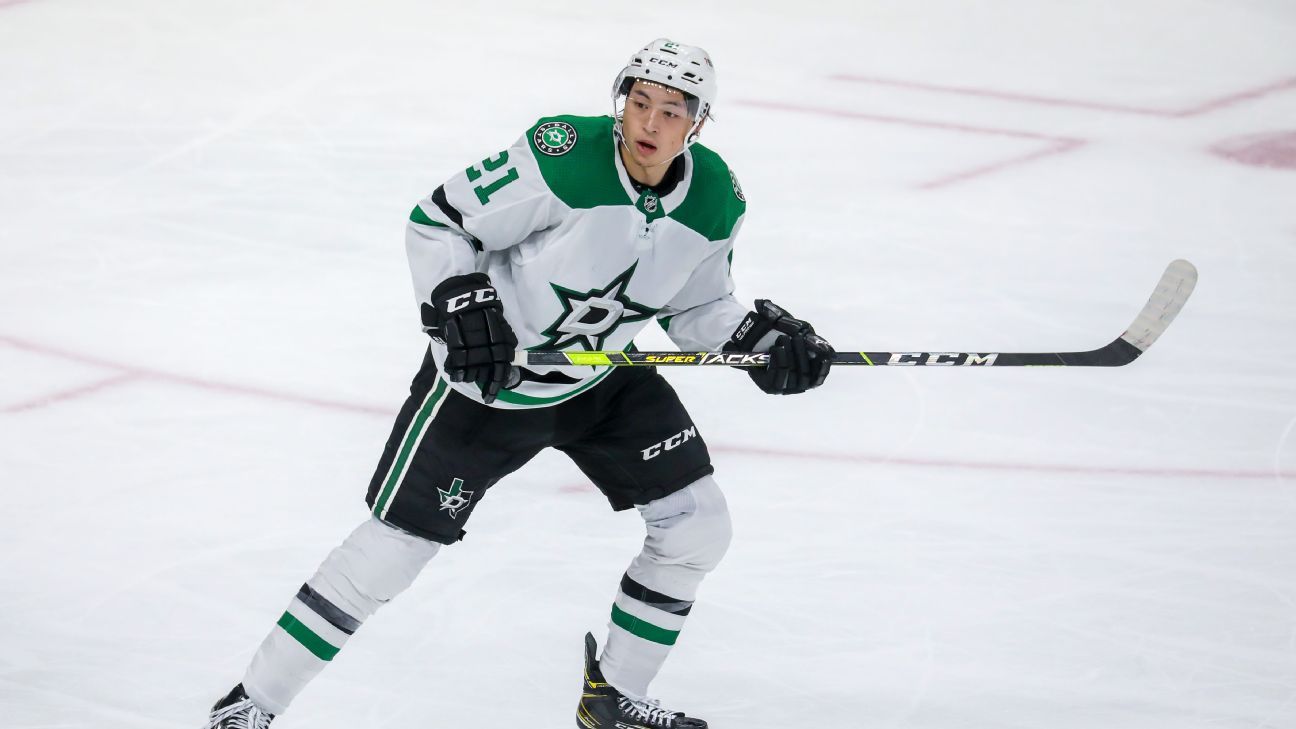 Jason Robertson signs four-year deal with the Dallas Stars