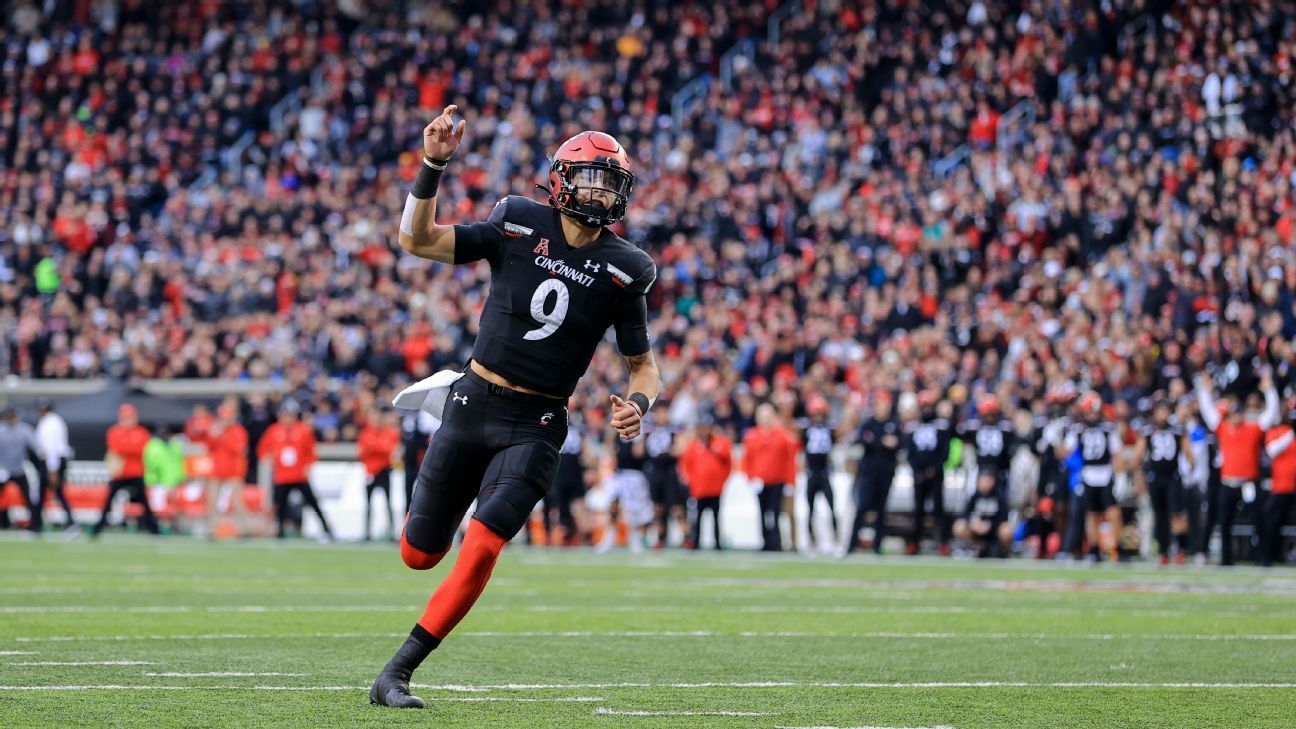 Cincinnati Bearcats play with urgency, fulfill 'mission' with statement win over..