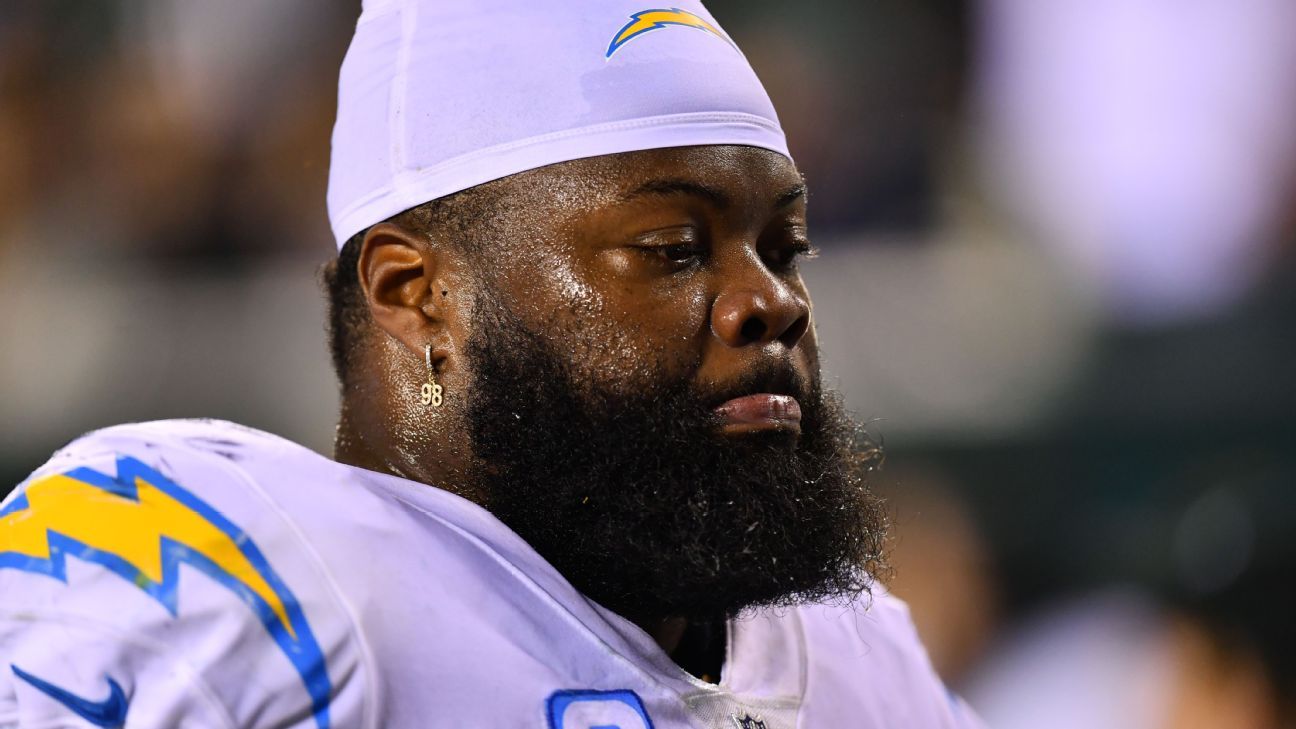 Introducing Chargers New Defensive Lineman Linval Joseph - LAFB