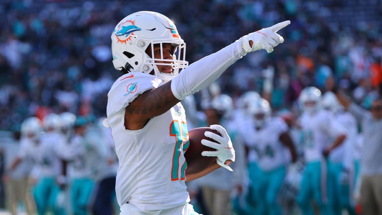 Miami Dolphins News 1/24/22: Jaylen Waddle's Jersey In Canton - The  Phinsider