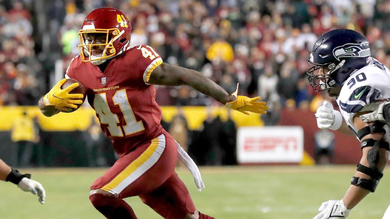 J.D. McKissic of the Washington Football Team dives for the go-ahead  News Photo - Getty Images