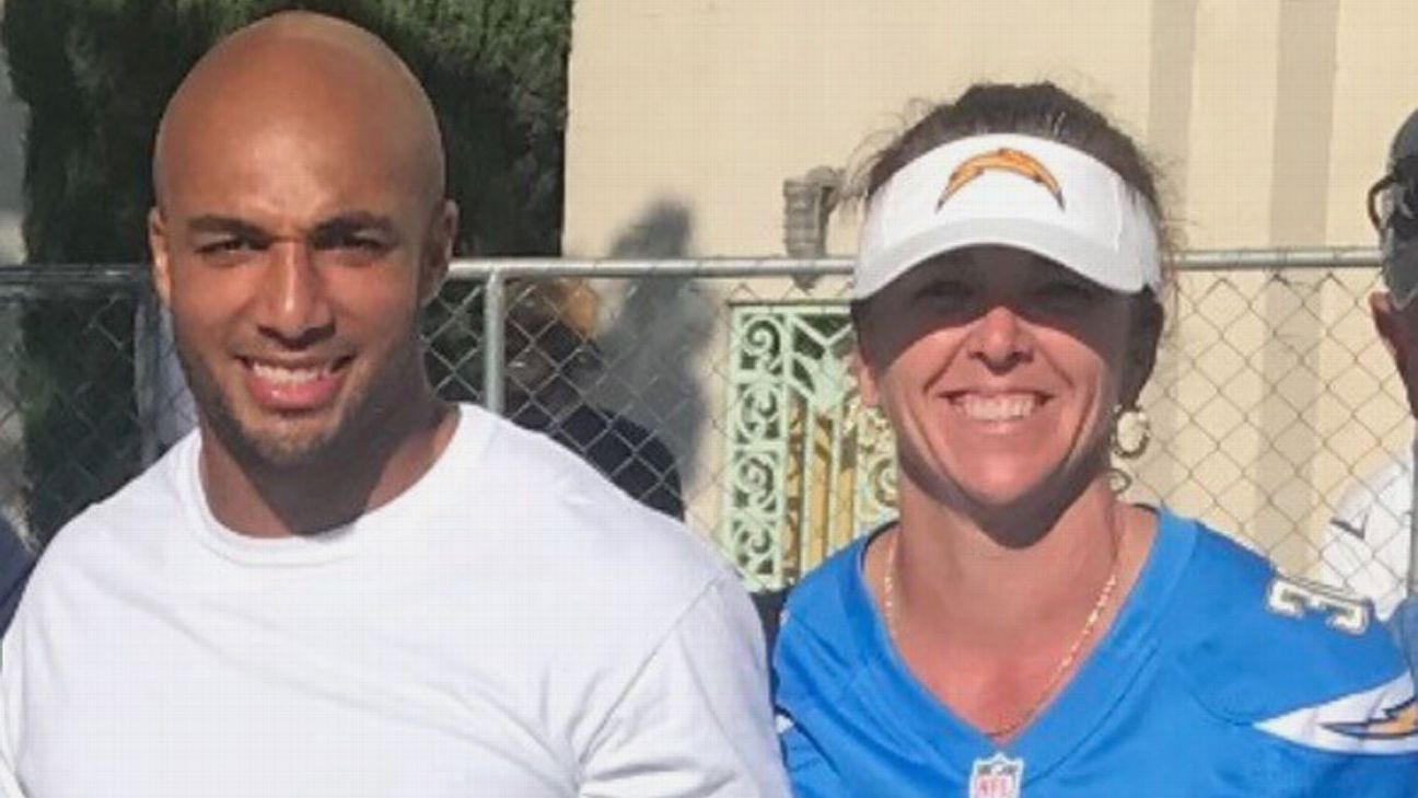 How Chargers' Austin Ekeler uses bond with mom to prove doubters wrong