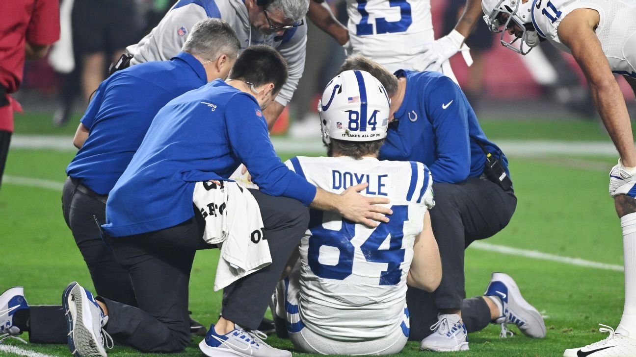 Jonathan Taylor exits Colts-Vikings game after suffering ankle injury