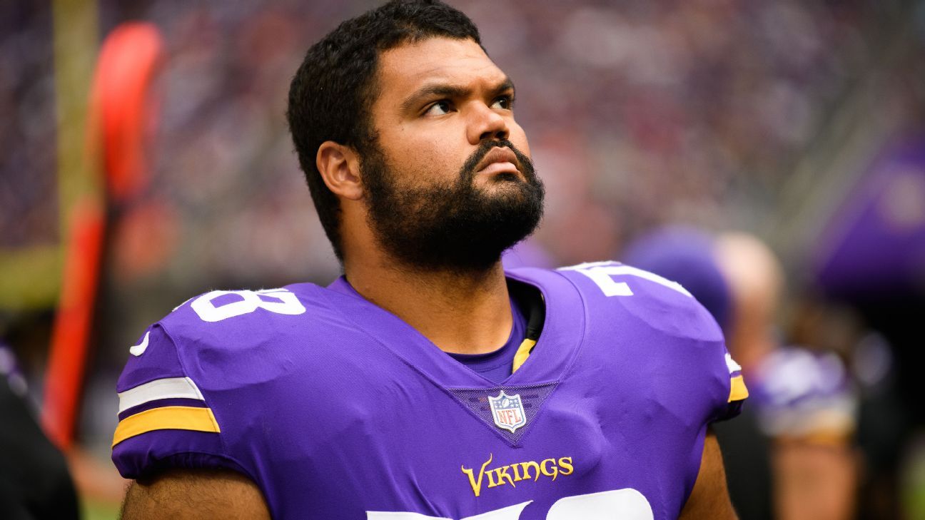 Minnesota Vikings vaccinated player was rushed to ER with Covid-19