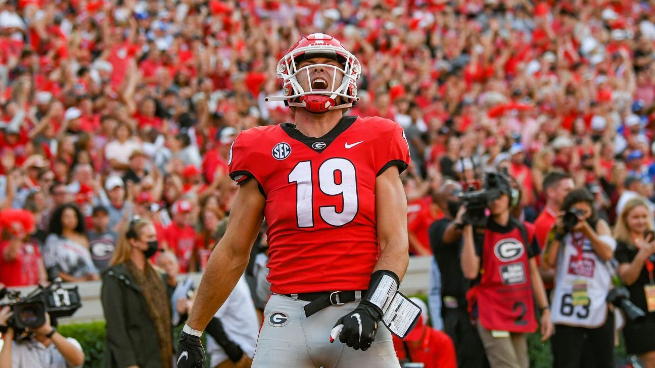 College Football Playoff 2021 - Georgia's Brock Bowers knows only one speed - fast - ESPN