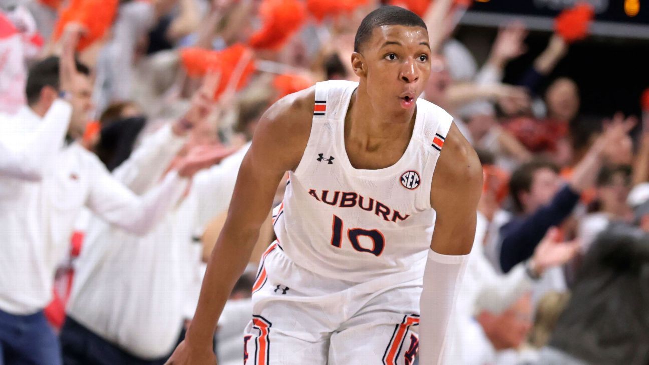 Auburn Tigers' Jabari Smith favored to be No. 1 pick in heavily bet NBA  draft - ESPN