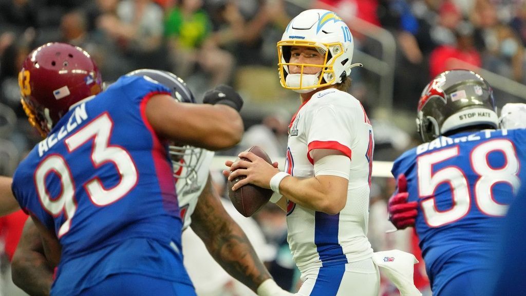 Mac Jones named to 2022 Pro Bowl game as other AFC QBs opt out