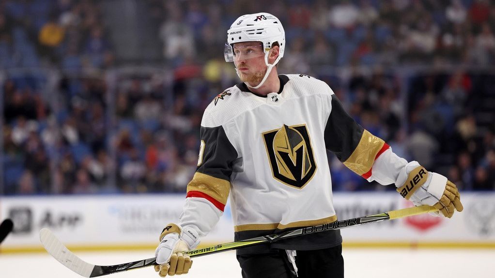 Golden Knights' Jack Eichel gets out into Las Vegas community, Golden  Knights