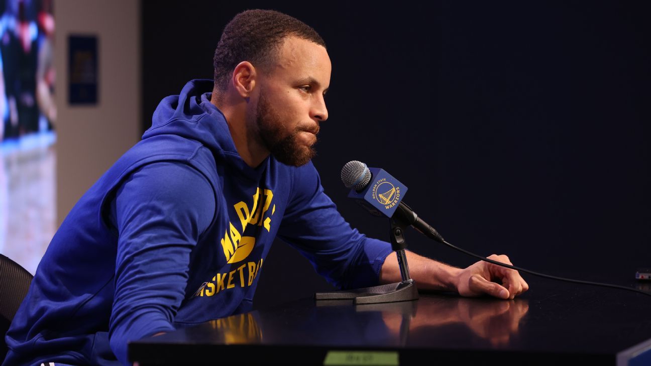 Warriors' Stephen Curry says he spoke with Adam Silver about Robert Sarver disci..