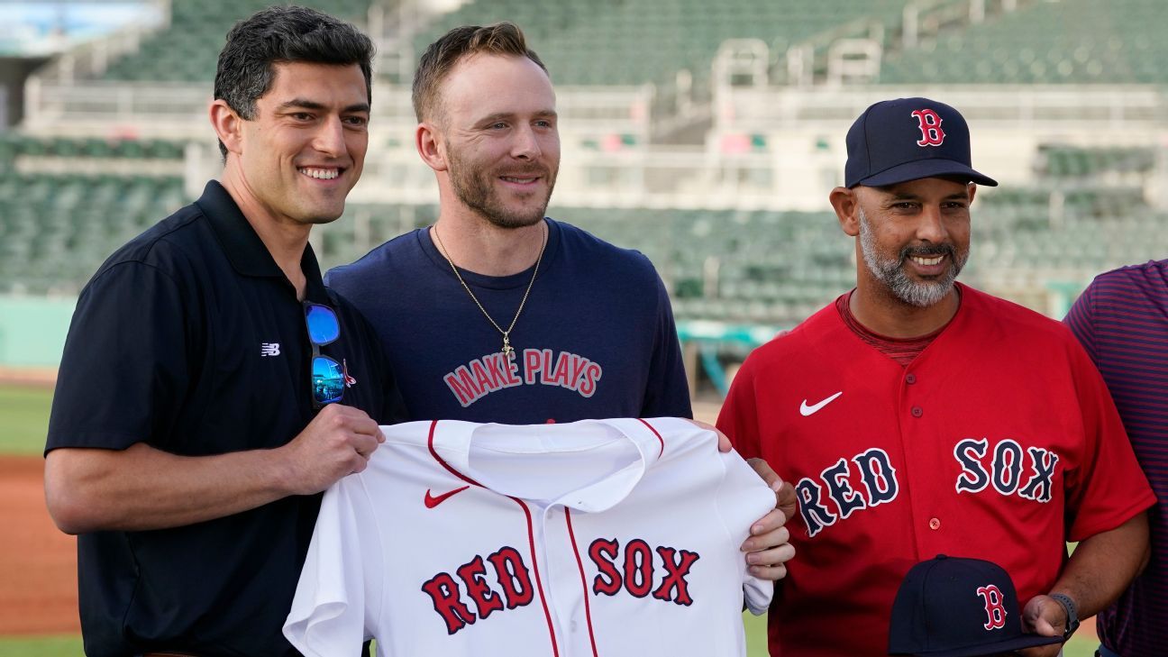 Xander Bogaerts, Trevor Story making the best of an awkward