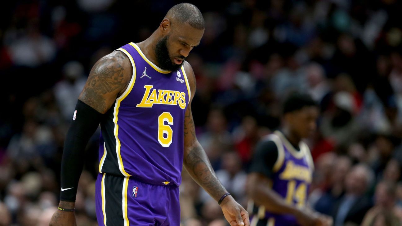 LeBron James to miss Los Angeles Lakers' final 2 games because of sprained ankle