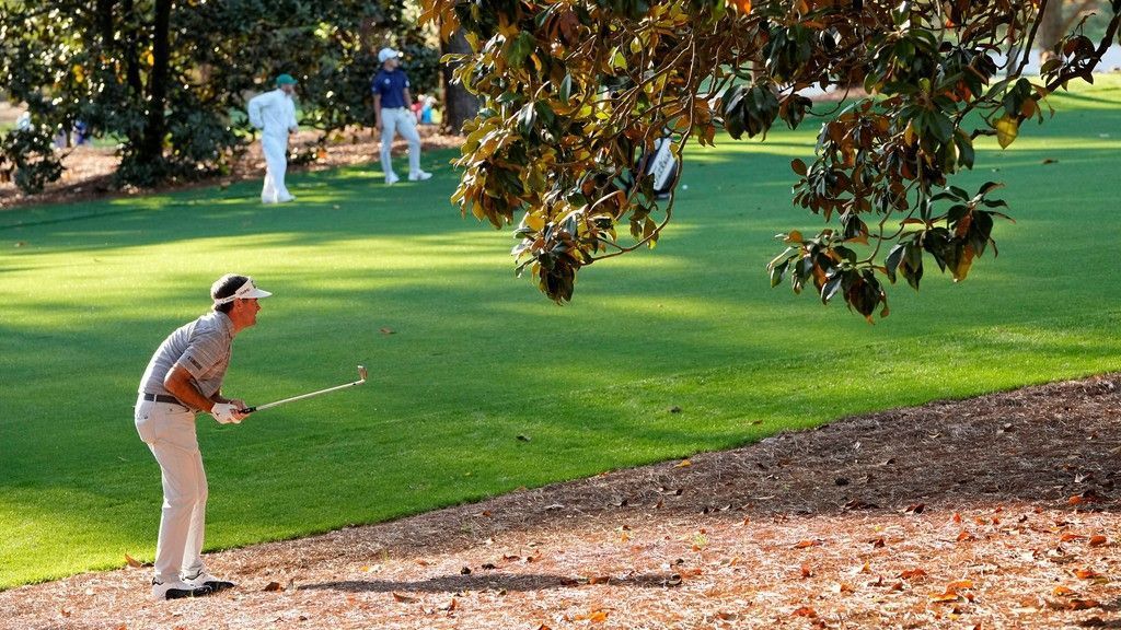 Bubba Watson escapes from pine straw on 18th with 'best shot I've ever hit at Au..