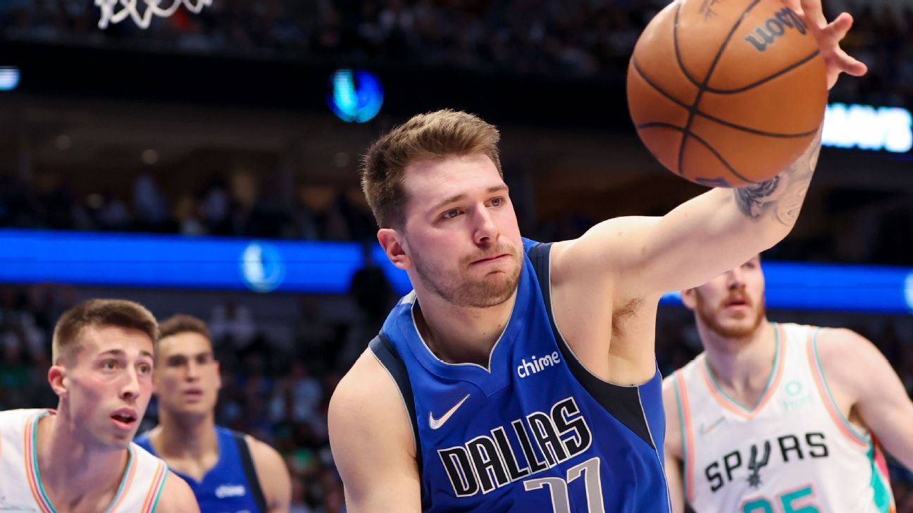 Luka Doncic rips jersey as frustration boils over in Mavs' loss - ESPN