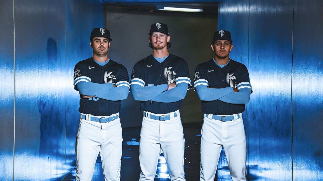 The Emperors' New Clothes: Kansas City Royals Unveil Updated Uniforms for  2022 – SportsLogos.Net News