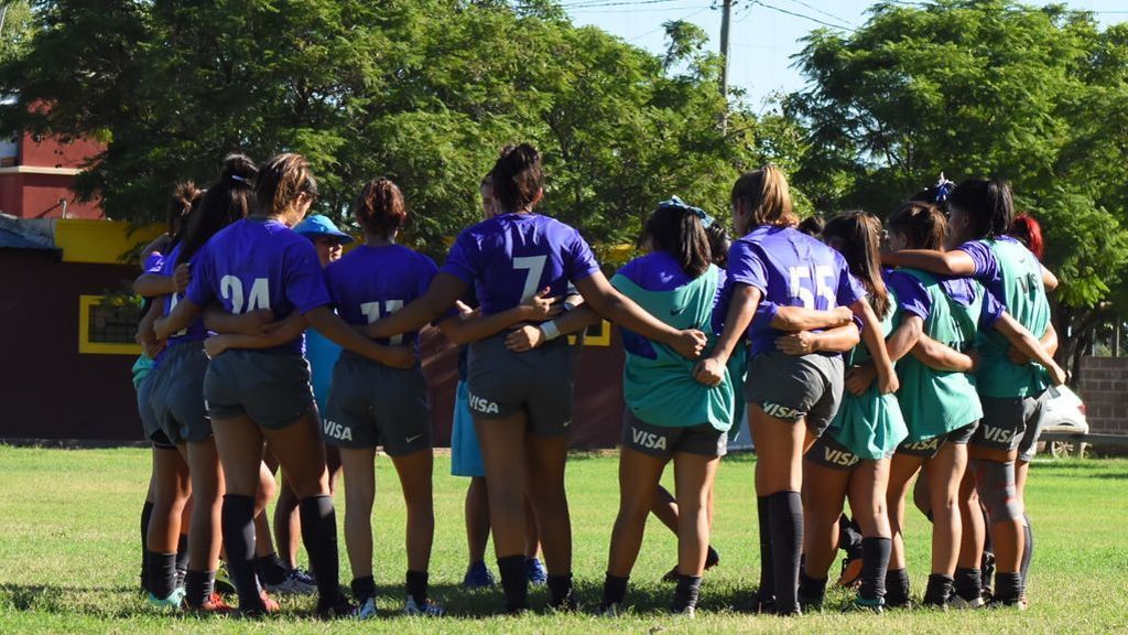 Los planteles masculino y femenino de Seven se preparan para los Juegos