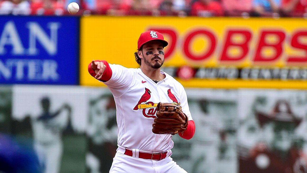 Nolan Arenado's streak of consecutive Gold Gloves at third base ends at 10