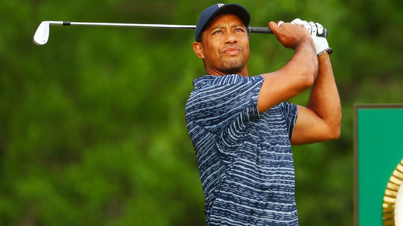 Tiger Woods says leg 'hurts,' finishes with first-round 74 at PGA Championship