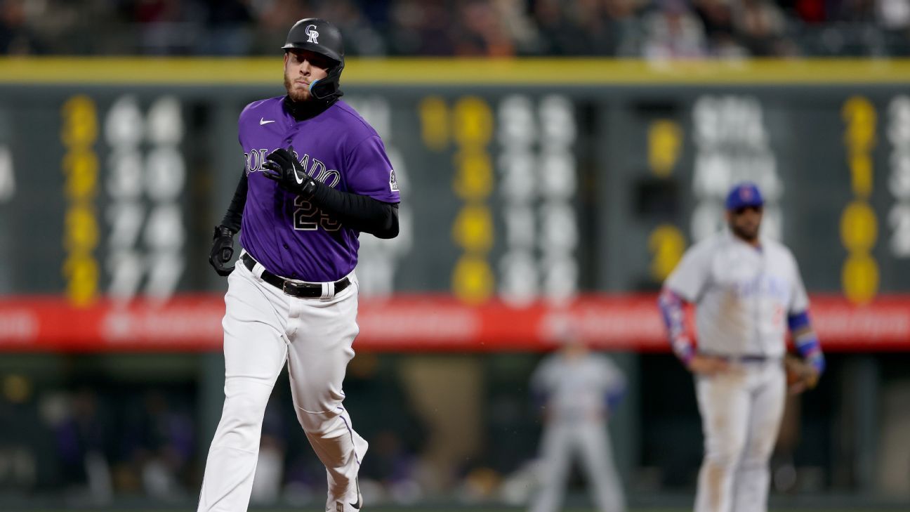 Rockies' Cron lands on IL due to back spasms