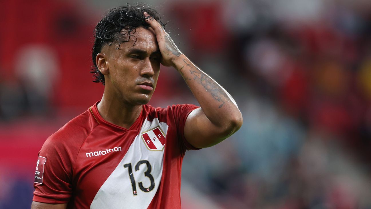 La tristeza de Renato Tapia tras no clasificar con Perú a Qatar 2022: "Ese día algo en mí murió" - ESPN