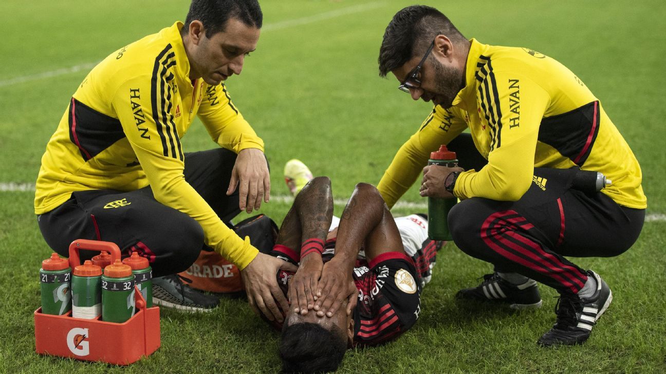 Dorival Jr. tem problemão no Flamengo que pode afetar jogos decisivos da Libertadores e Copa do Brasil