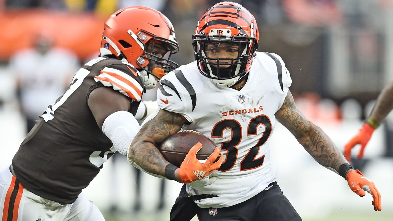 Bengals RB Joe Mixon returning after knee procedure - ESPN