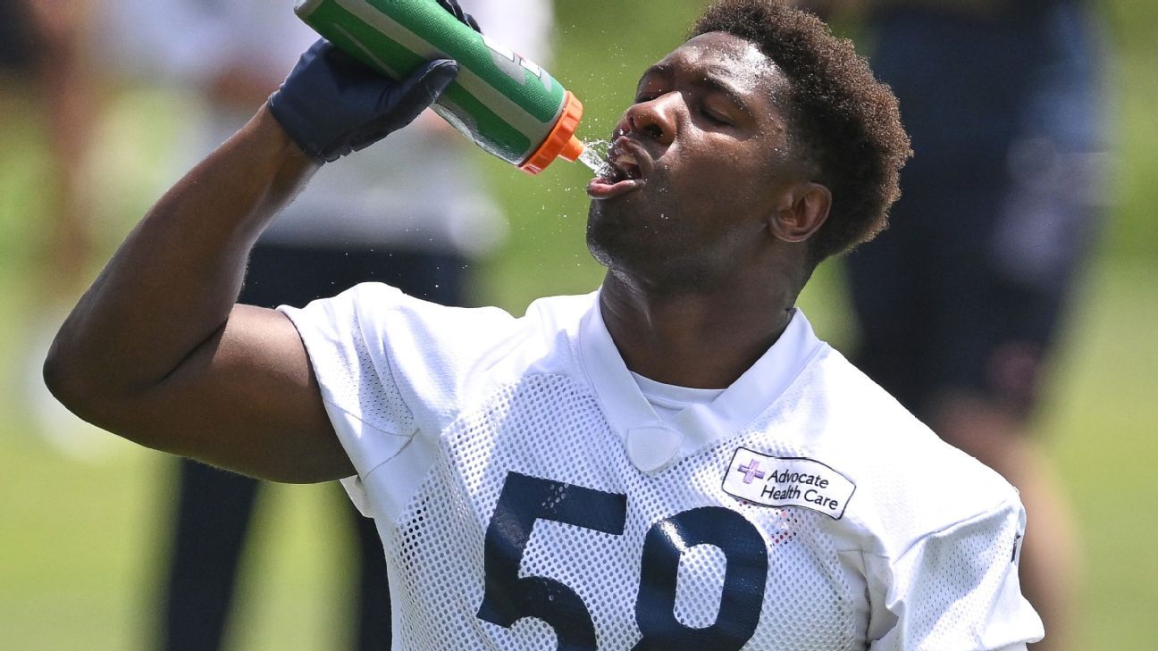 Chicago Bears remove linebacker Roquan Smith from physically unable to perform list