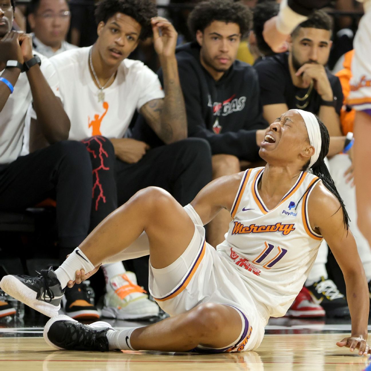 Phoenix Mercury suffer another blow with Shey Peddy injury, fall to top