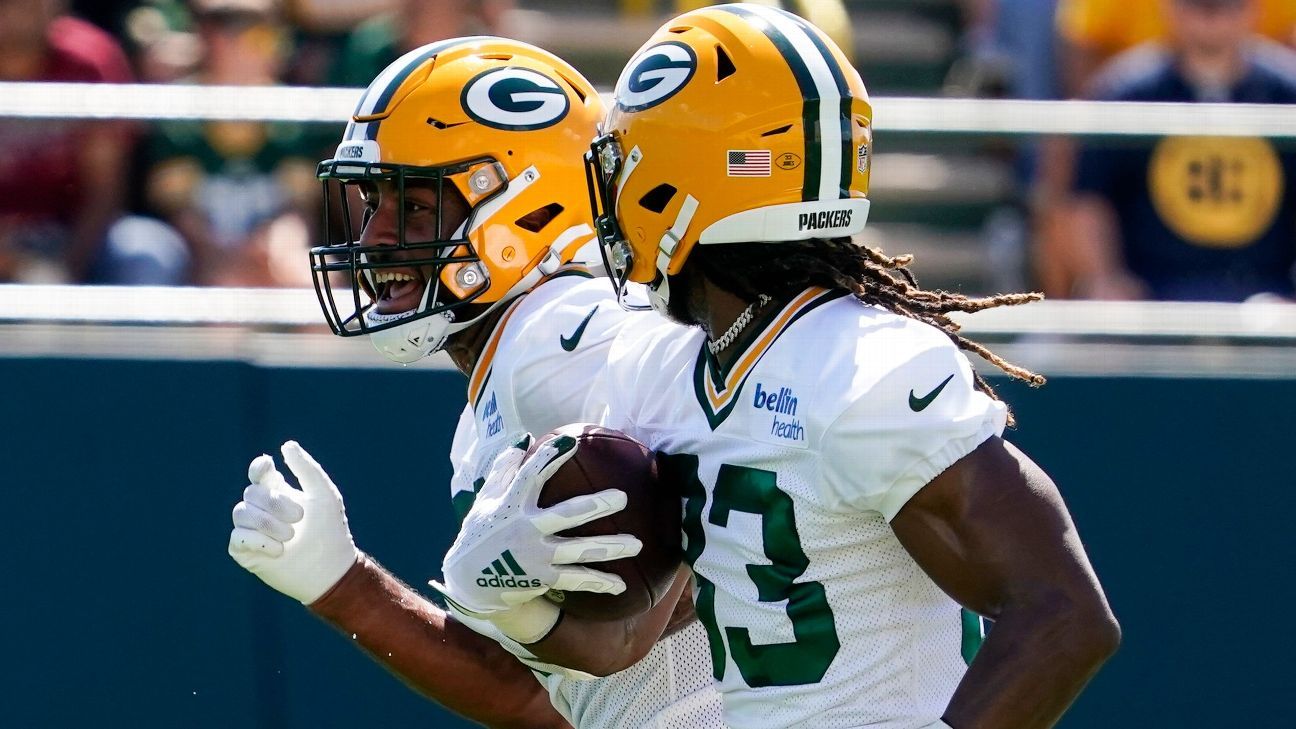 As Aaron Rodgers looks for new Packers pass-catchers, RBs AJ
