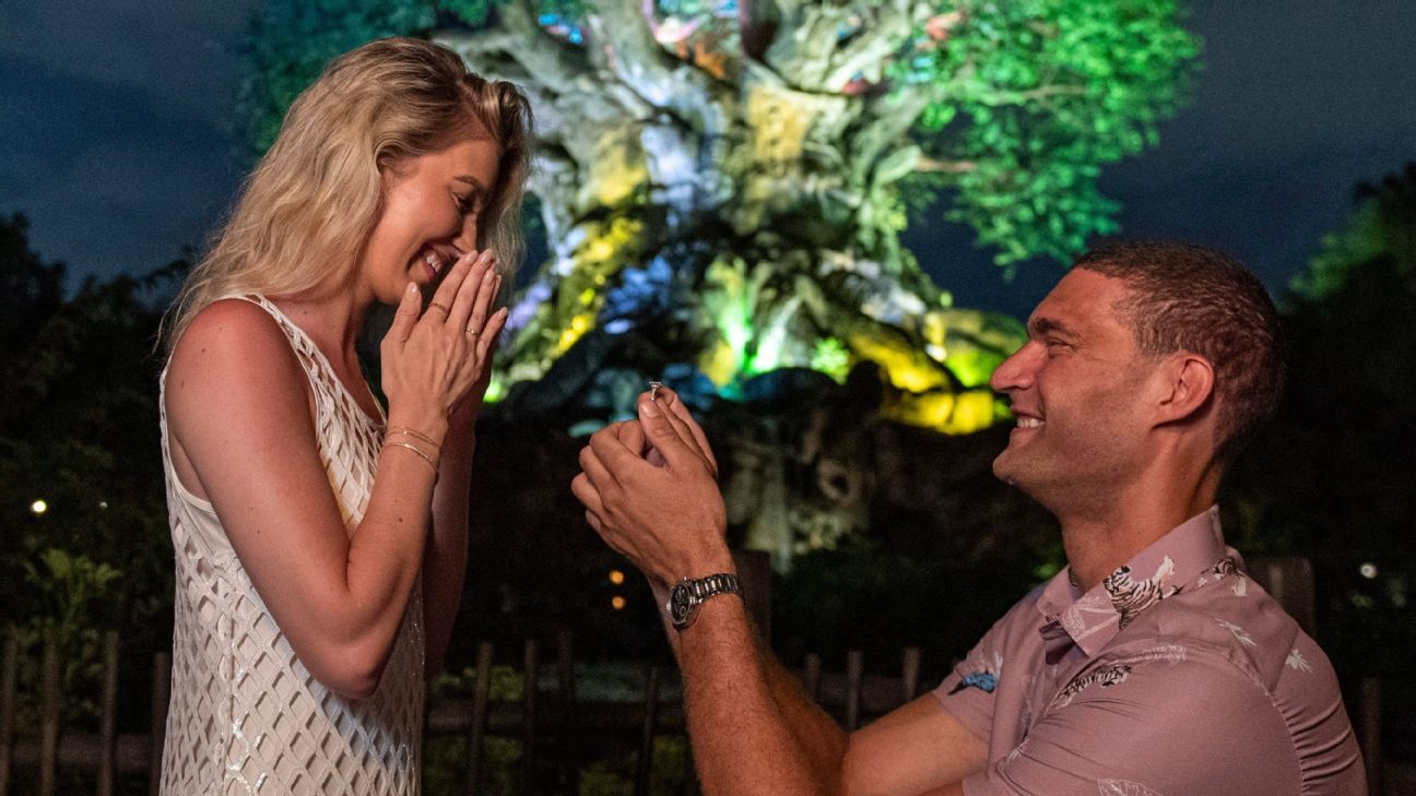 Brook Lopez gets engaged at Walt Disney World’s Animal Kingdom