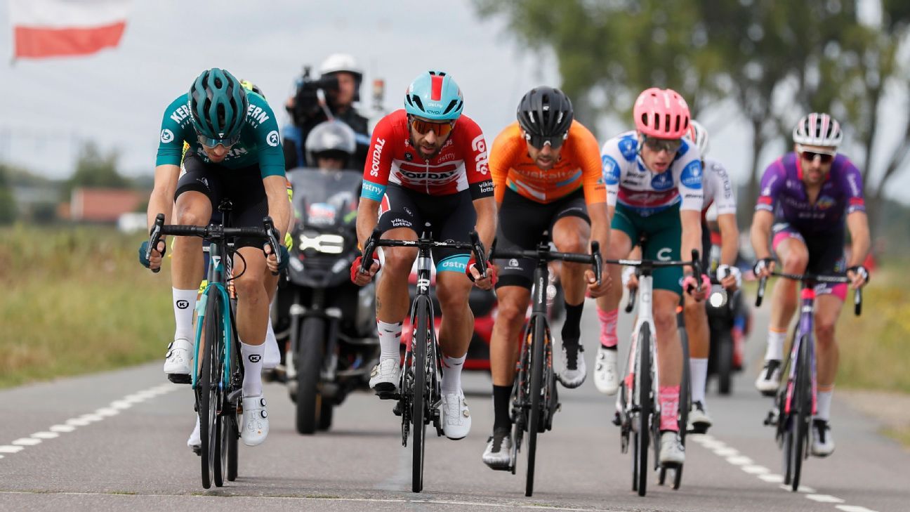Luego de la tercera etapa Sergio Higuita es el mejor de los ciclistas