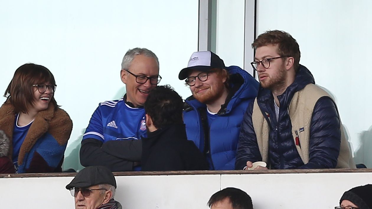 Ed Sheeran conçoit un kit pour l’équipe de League One Ipswich Town