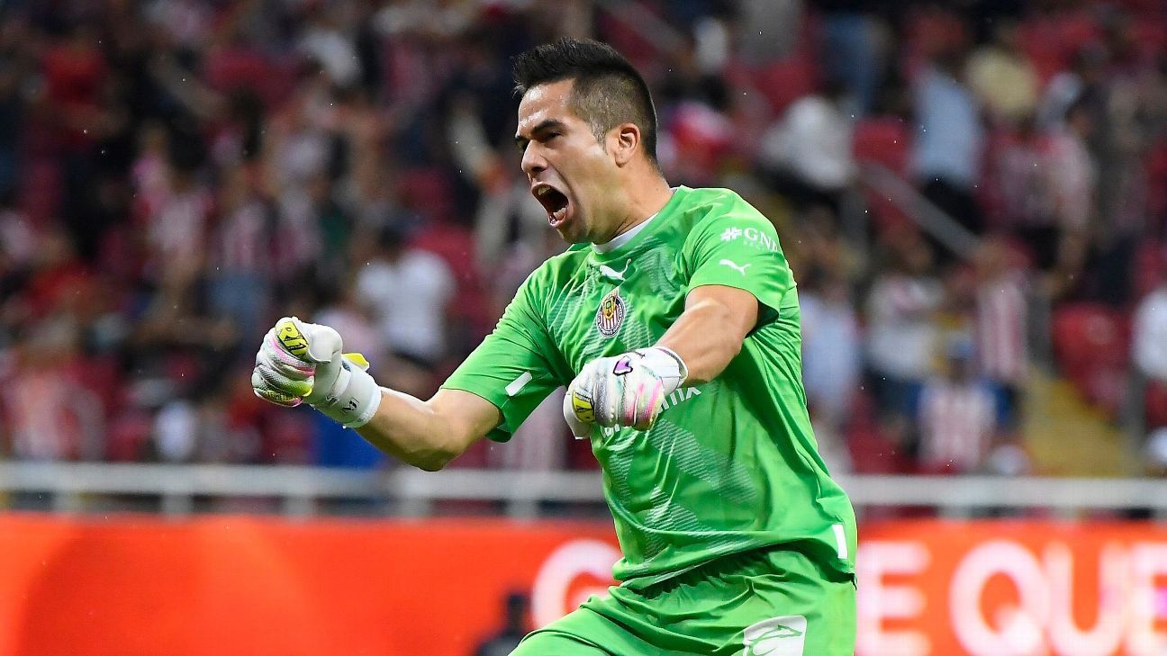 Miguel Jiménez, de ser eterno portero suplente a convertirse en la