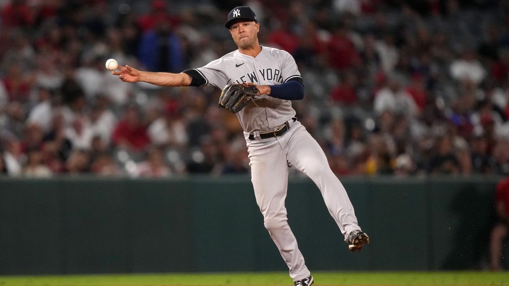 Isiah Kiner-Falefa had a roller coaster Yankees playoff debut