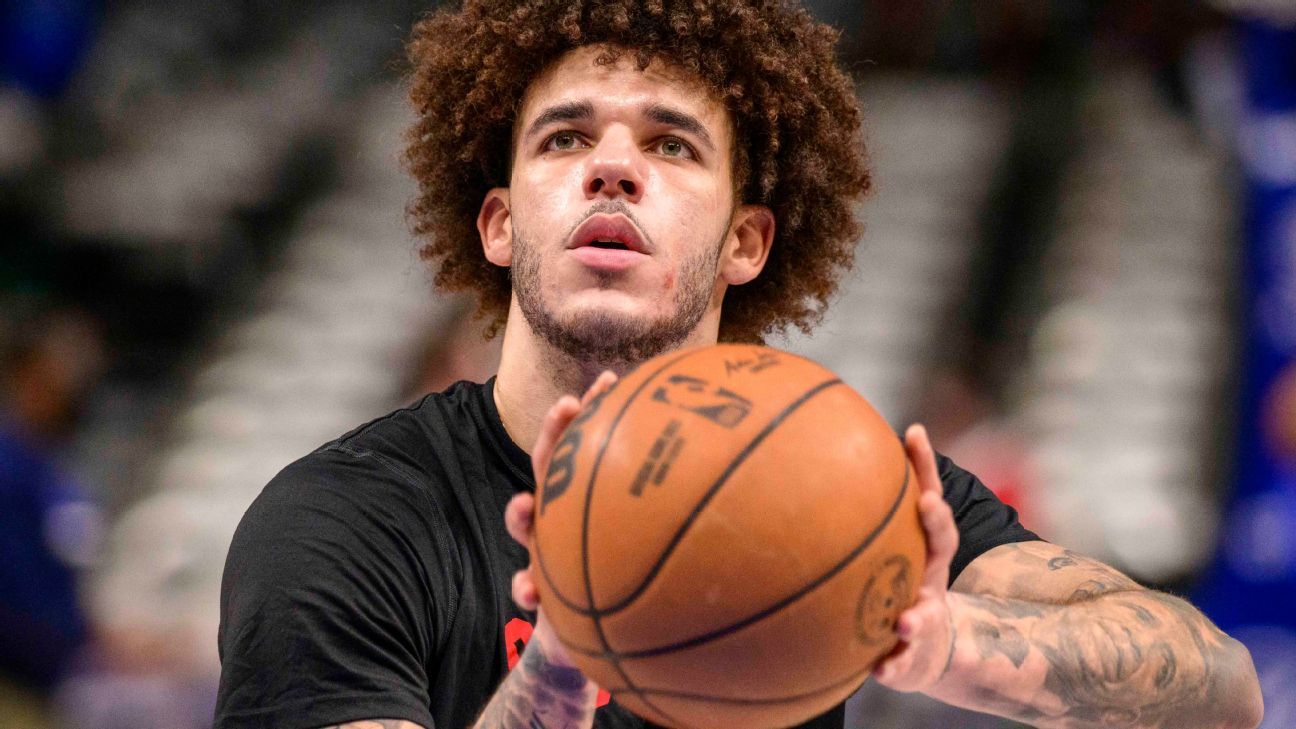Lonzo Ball says time with Bulls has been a big 'what if' moment, is 'on  track' to return after this season 