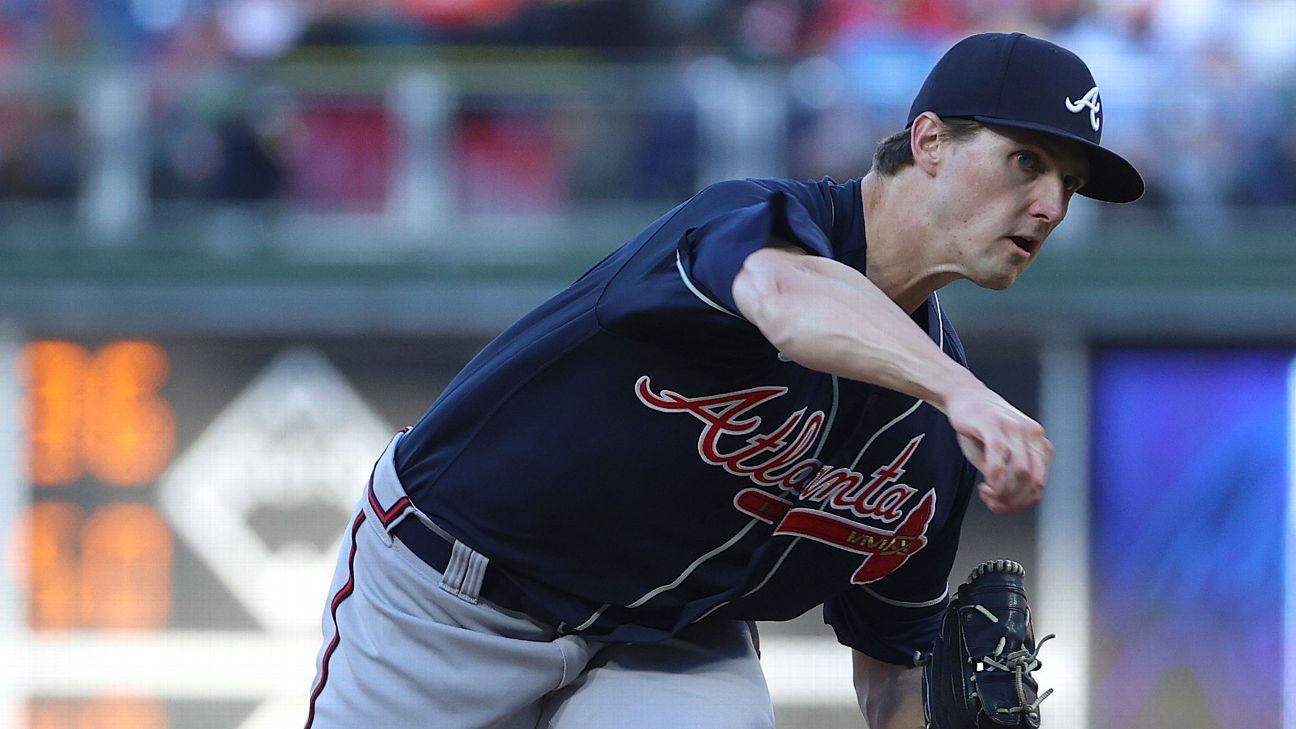 April 09, 2022: Atlanta Braves pitcher Kyle Wright delivers a pitch during  the first inning of a MLB game against the Cincinnati Reds at Truist Park  in Atlanta, GA. Austin McAfee/CSM/Sipa USA(Credit