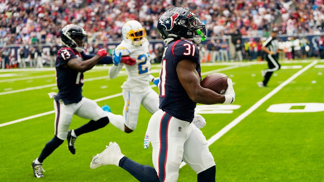 Texans' Dameon Pierce busts a 44-yard run vs. Giants