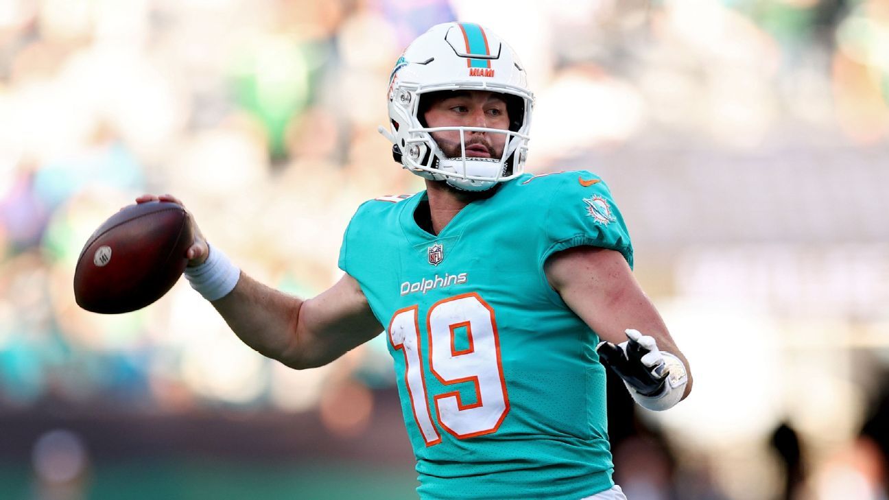 Fantasy football news & notes: Dolphins start Skylar Thompson - ESPN