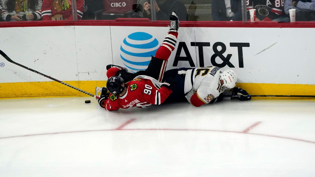 Blackhawks' Johnson to IR with ankle injury