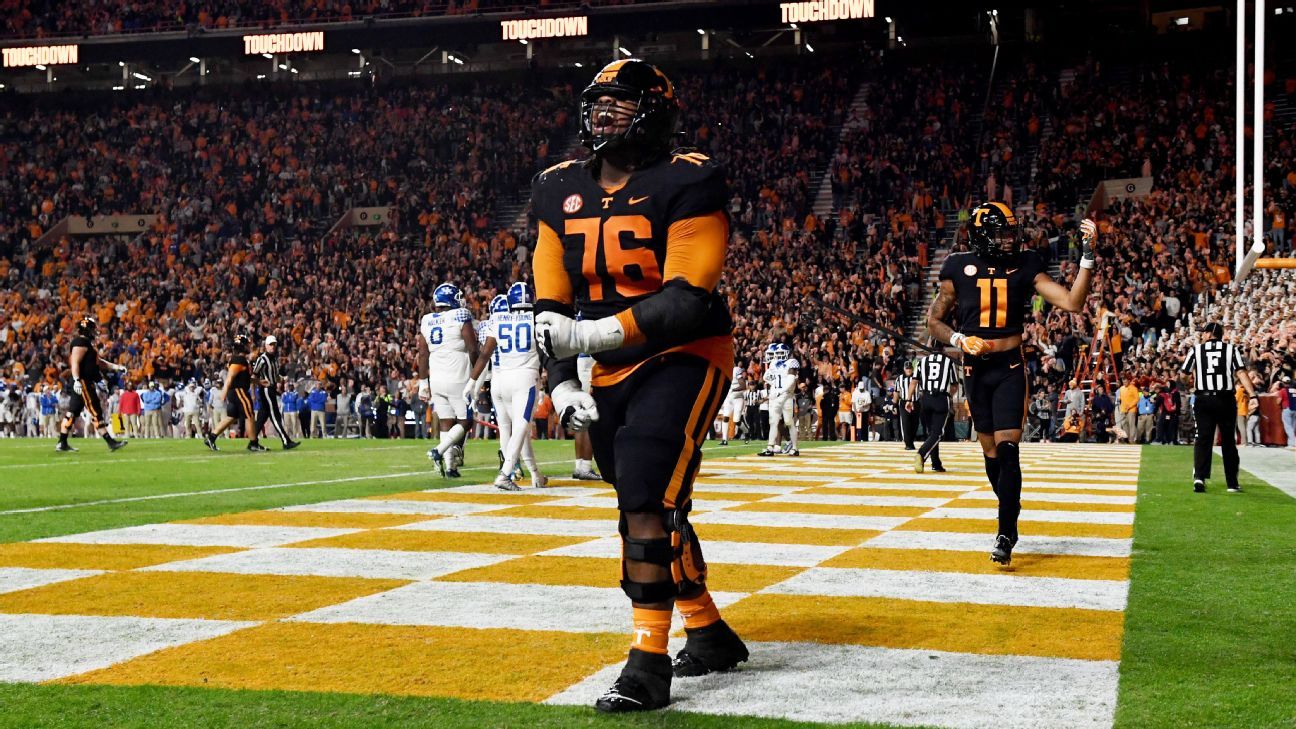 Vols move up, tie Buckeyes for No. 2 in AP poll