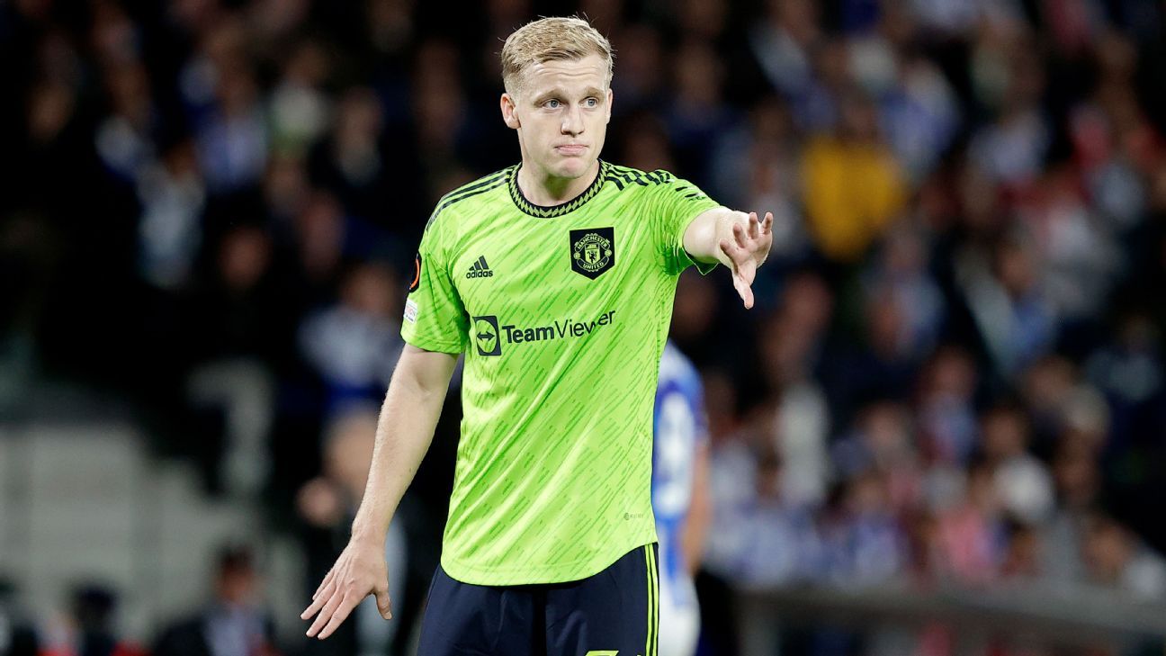 Van de Beek wanted by Champions League club - expected transfer