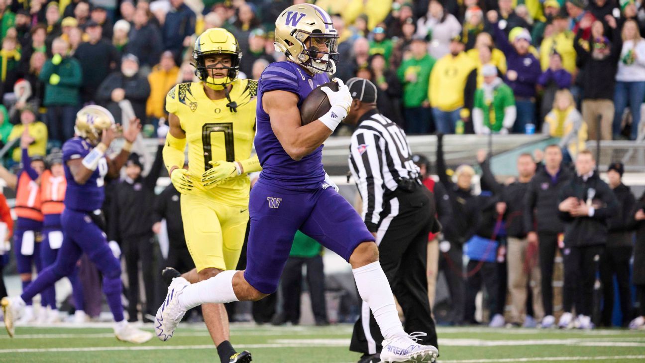 Washington rallies late, upends No. 6 Oregon's CFP hopes ESPN