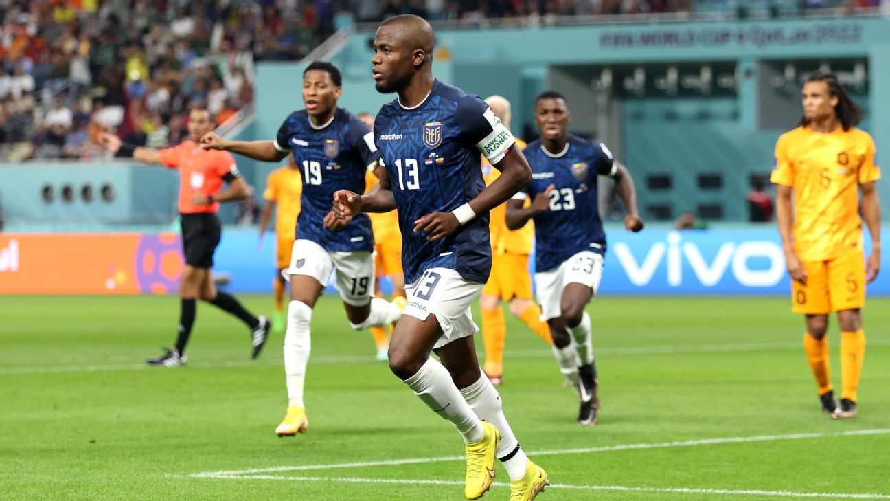 Young Ecuador squad's World Cup hopes hang on Enner Valencia - ESPN