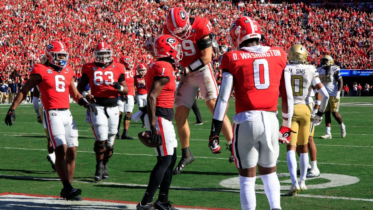 College football rankings: Georgia jumps Alabama for No. 2, Washington  continues to tumble in CBS Sports 131 