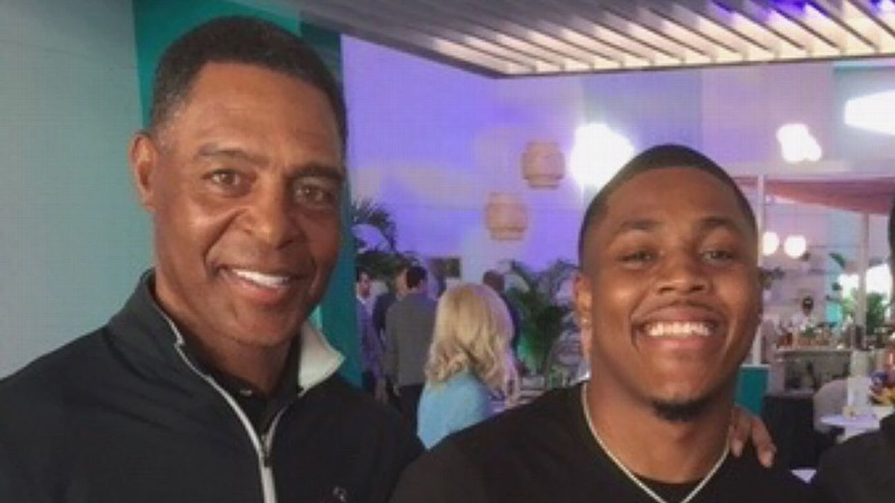 Raiders legend Marcus Allen says NFL's RB situation is 'almost like  collusion' as he stands up for Josh Jacobs 